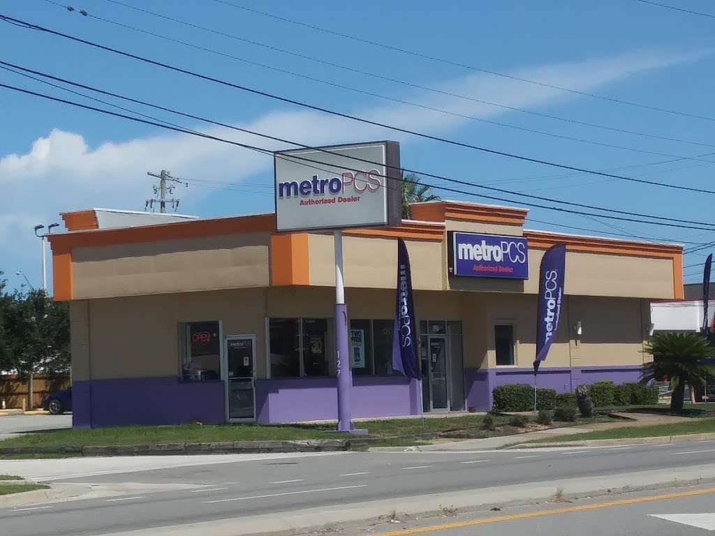 Metro by T-Mobile | 127 Ridgewood Ave, Holly Hill, FL 32117, USA | Phone: (386) 253-4404