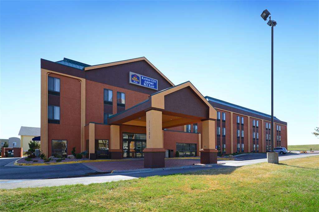 Best Western Plus Kansas City Airport-KCI East | 11130 N Ambassador Dr, Kansas City, MO 64153 | Phone: (816) 891-9111