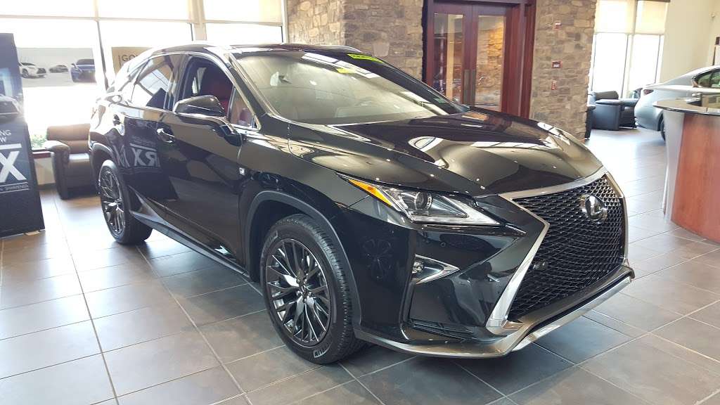 Lexus of Chester Springs | 400 Pottstown Pike, Chester Springs, PA 19425, USA | Phone: (610) 321-8000