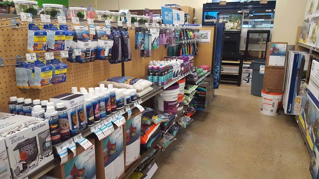 Petco Animal Supplies | 901 N Shepherd Dr, Houston, TX 77008, USA | Phone: (713) 426-1084