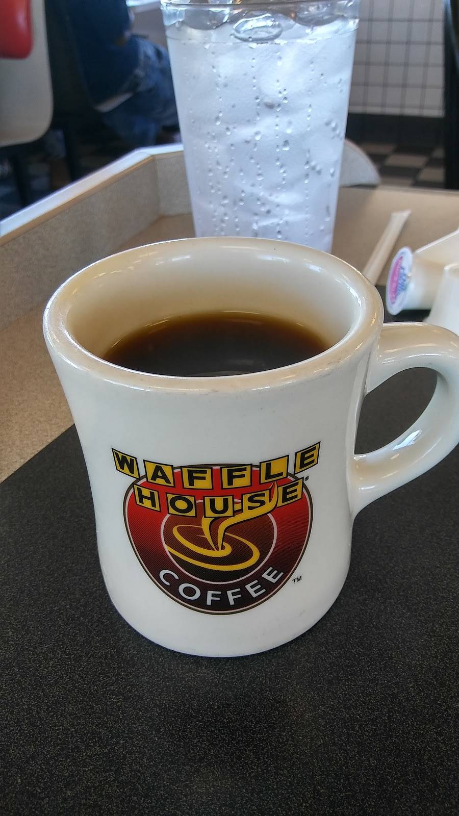 Waffle House | 1106 S Cockrell Hill Rd, Duncanville, TX 75137, USA | Phone: (972) 780-2983