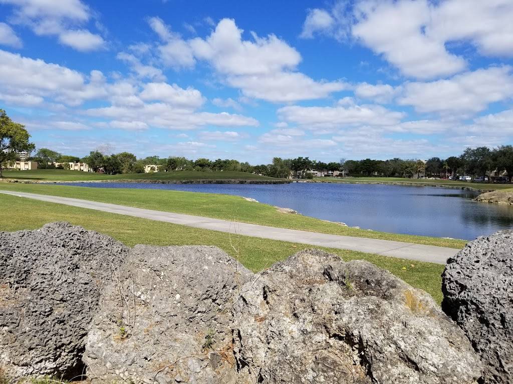 Miccosukee - Golf & Country Club | 6401 Kendale Lakes Dr, Miami, FL 33183, USA | Phone: (305) 382-3930