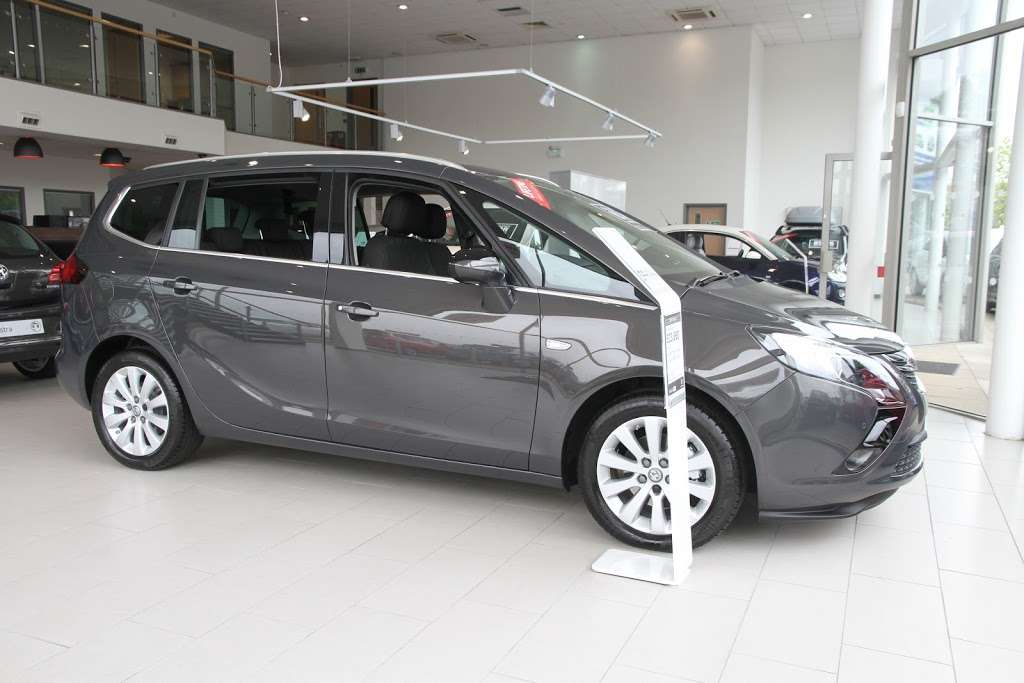 SLM Vauxhall Tunbridge Wells | Dowding Way, Tunbridge Wells TN2 3UY, UK | Phone: 01892 629321