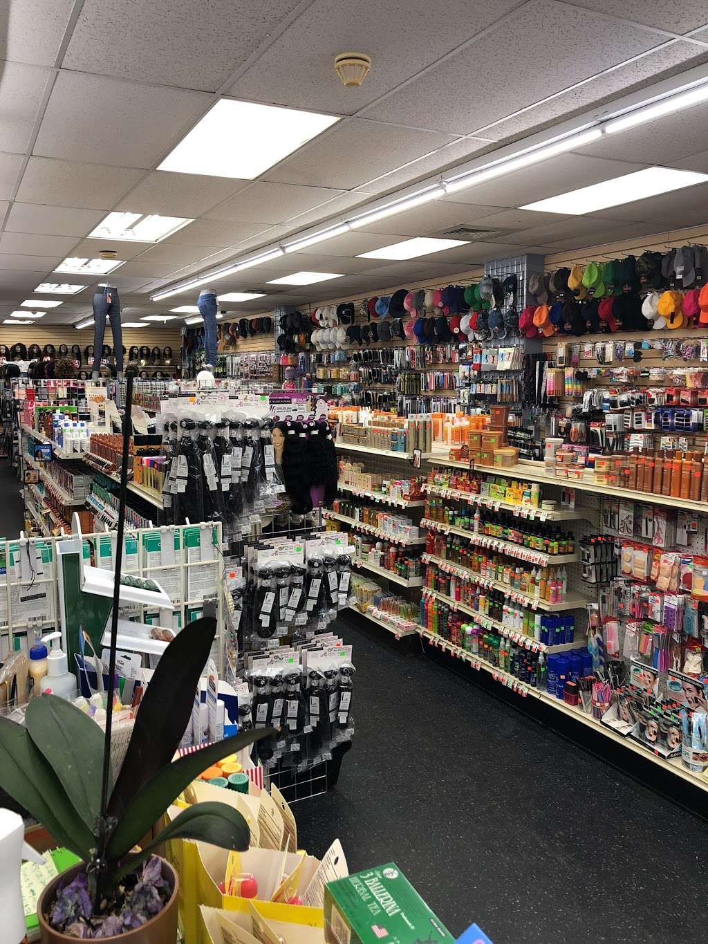 Top Beauty Supply | 6206 W North Ave, Chicago, IL 60639, USA | Phone: (708) 660-0845