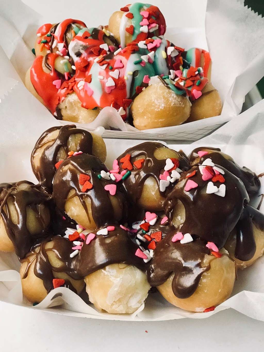 Dawn Doughnuts | 1309 W Fairmont Pkwy, La Porte, TX 77571, USA | Phone: (281) 867-9877