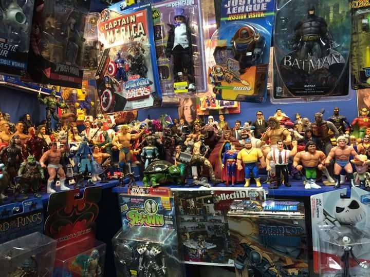 Quake Collectibles West | 823b N Roselle Rd, Roselle, IL 60172, USA | Phone: (847) 874-4859