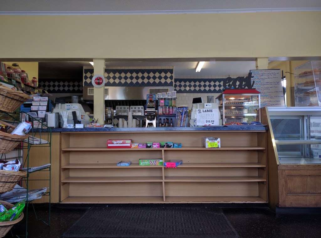 Oakdale Pizza & Coffee Shop | 2 Sanderson Ave, Dedham, MA 02026, USA | Phone: (781) 461-9952