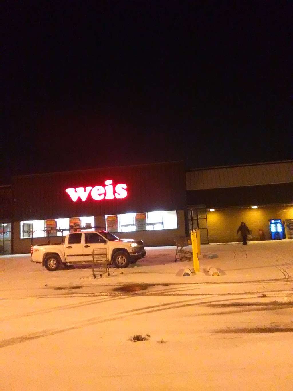 Weis Markets | 578 Carbondale Rd, Scott Township, PA 18447 | Phone: (570) 585-4007