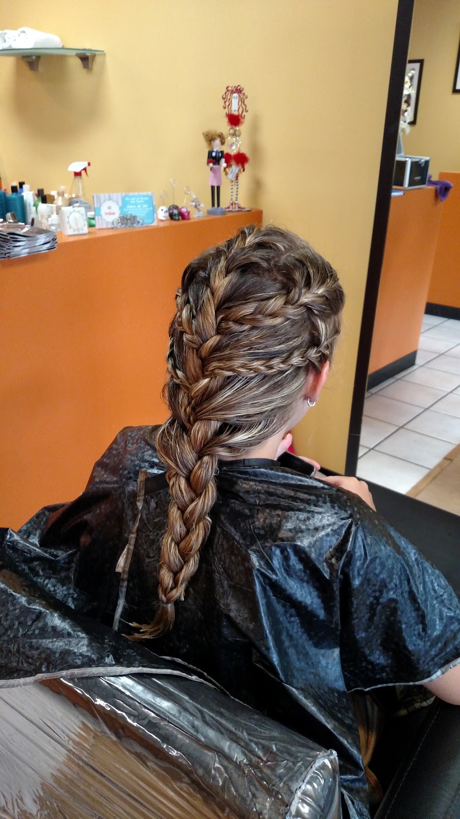 Salon de Joi | 3301 Hampton Hwy UNIT D, Yorktown, VA 23693, USA | Phone: (757) 867-6111