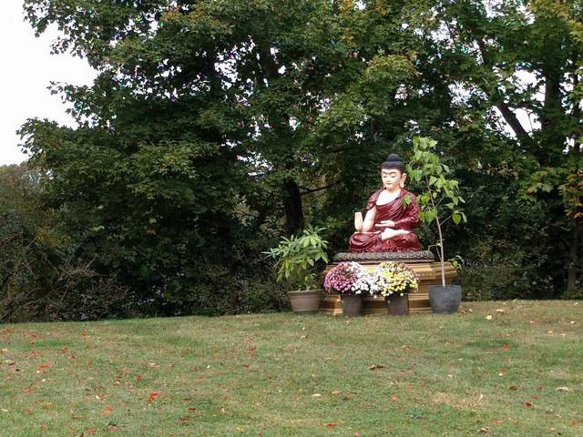 Kentucky Meditation Center and Buddhist Vihara | 4815 Manslick Rd, Louisville, KY 40216, USA | Phone: (502) 915-7777
