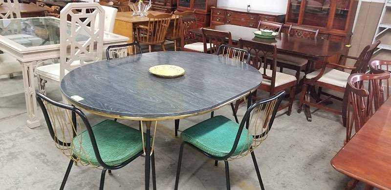 Pelican Furniture & Thrift Store | 341 N Hennessey St, New Orleans, LA 70119, USA | Phone: (504) 483-9996