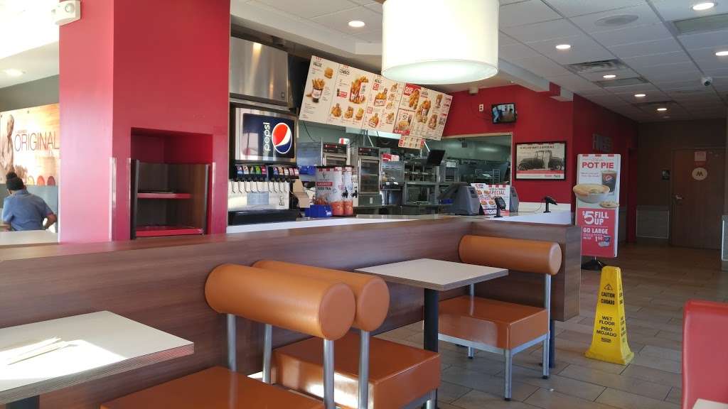 KFC | 1282 W Warm Springs Rd, Henderson, NV 89014, USA | Phone: (702) 435-1284