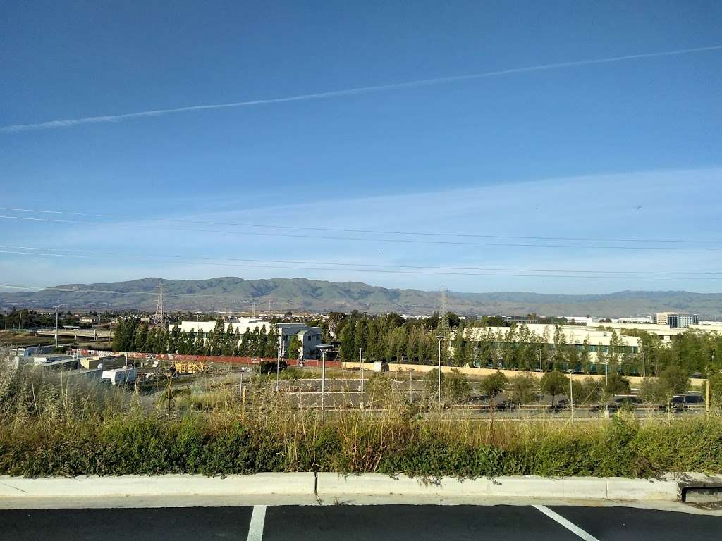 Fairfield Inn & Suites by Marriott | 95002, 656 America Center Dr, Santa Clara, CA 95054, USA