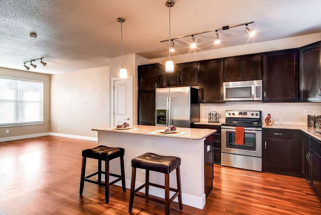 Regency Ridgegate Apartments | 10320 Commonwealth St, Lone Tree, CO 80124 | Phone: (844) 417-0229