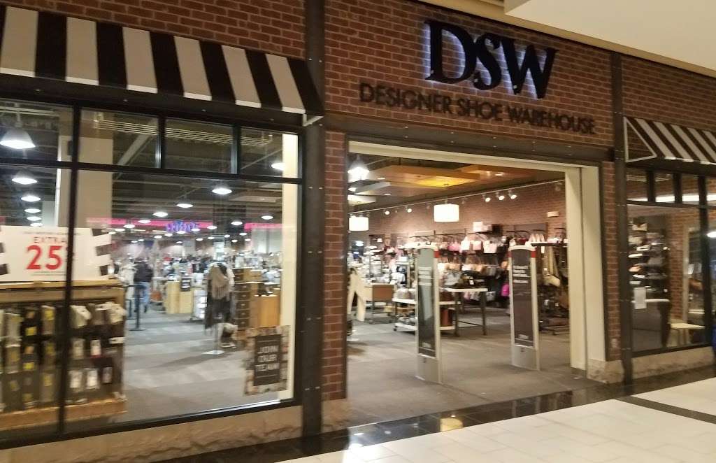 DSW Designer Shoe Warehouse | 3721 Palisades Center Dr, West Nyack, NY 10994 | Phone: (845) 727-7907