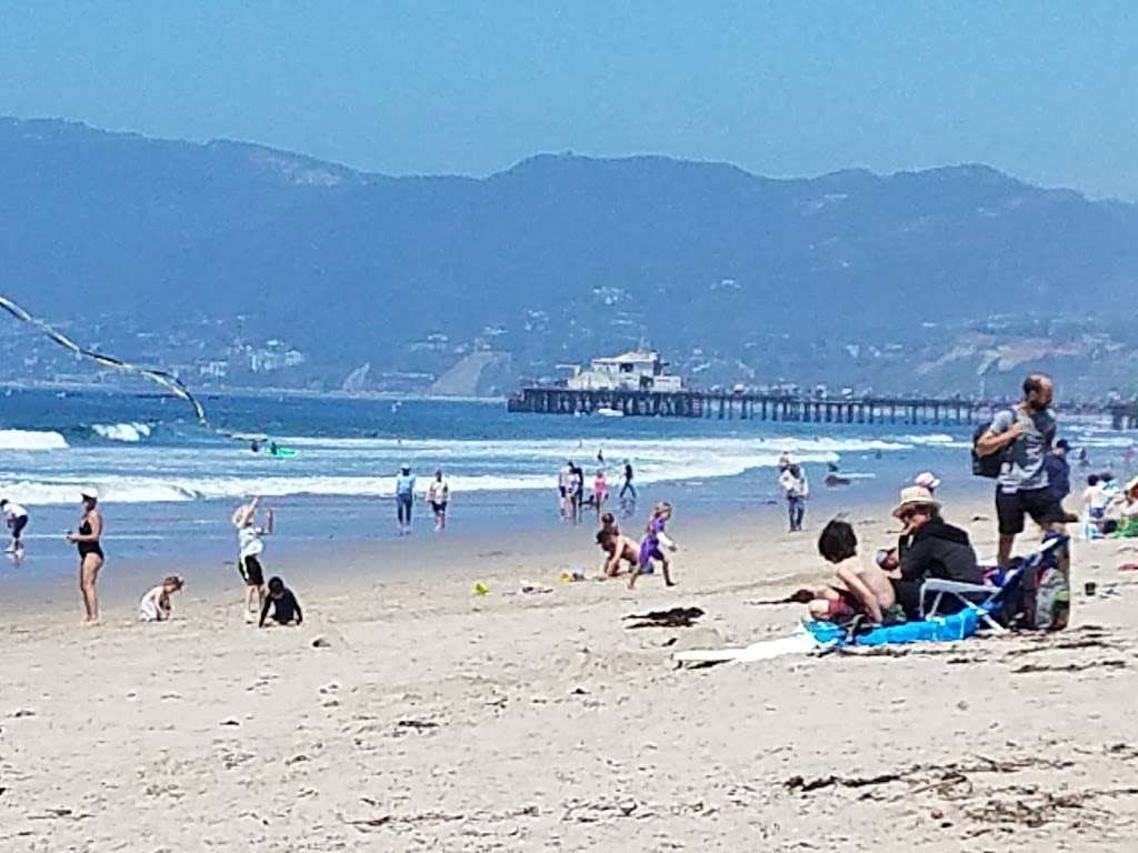 Lifeguard Tower 26 | 2559 Ocean Front Walk, Santa Monica, CA 90405, USA | Phone: (310) 394-3261
