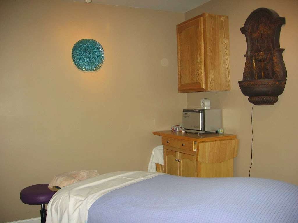 Creative Comforts Massage & Spa | 12 Harding St, Lakeville, MA 02347, USA | Phone: (508) 923-2031