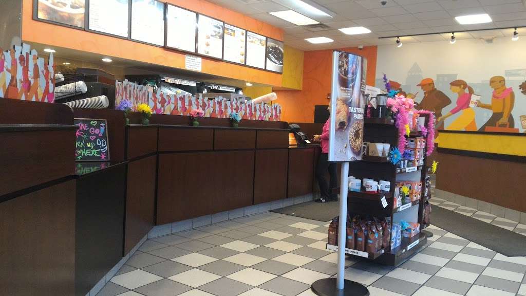 Dunkin | 718 Washington St, Attleboro, MA 02703, USA | Phone: (508) 399-5553