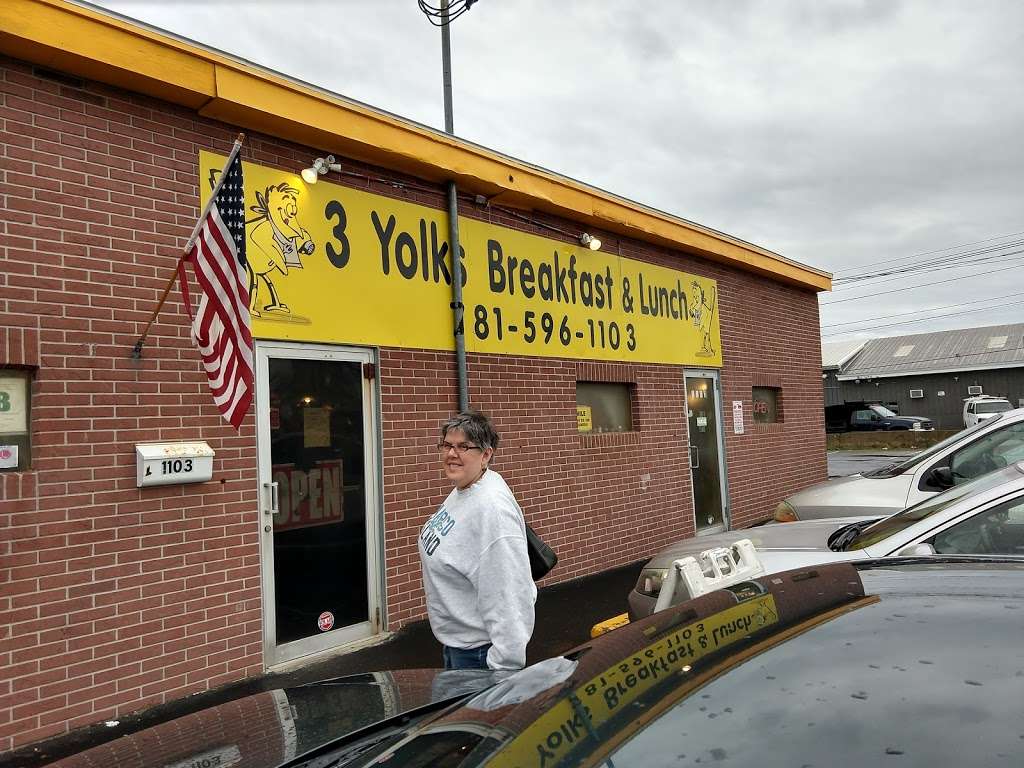3 Yolks Breakfast & Lunch | 1103 Western Ave, Lynn, MA 01905, USA | Phone: (781) 596-0110