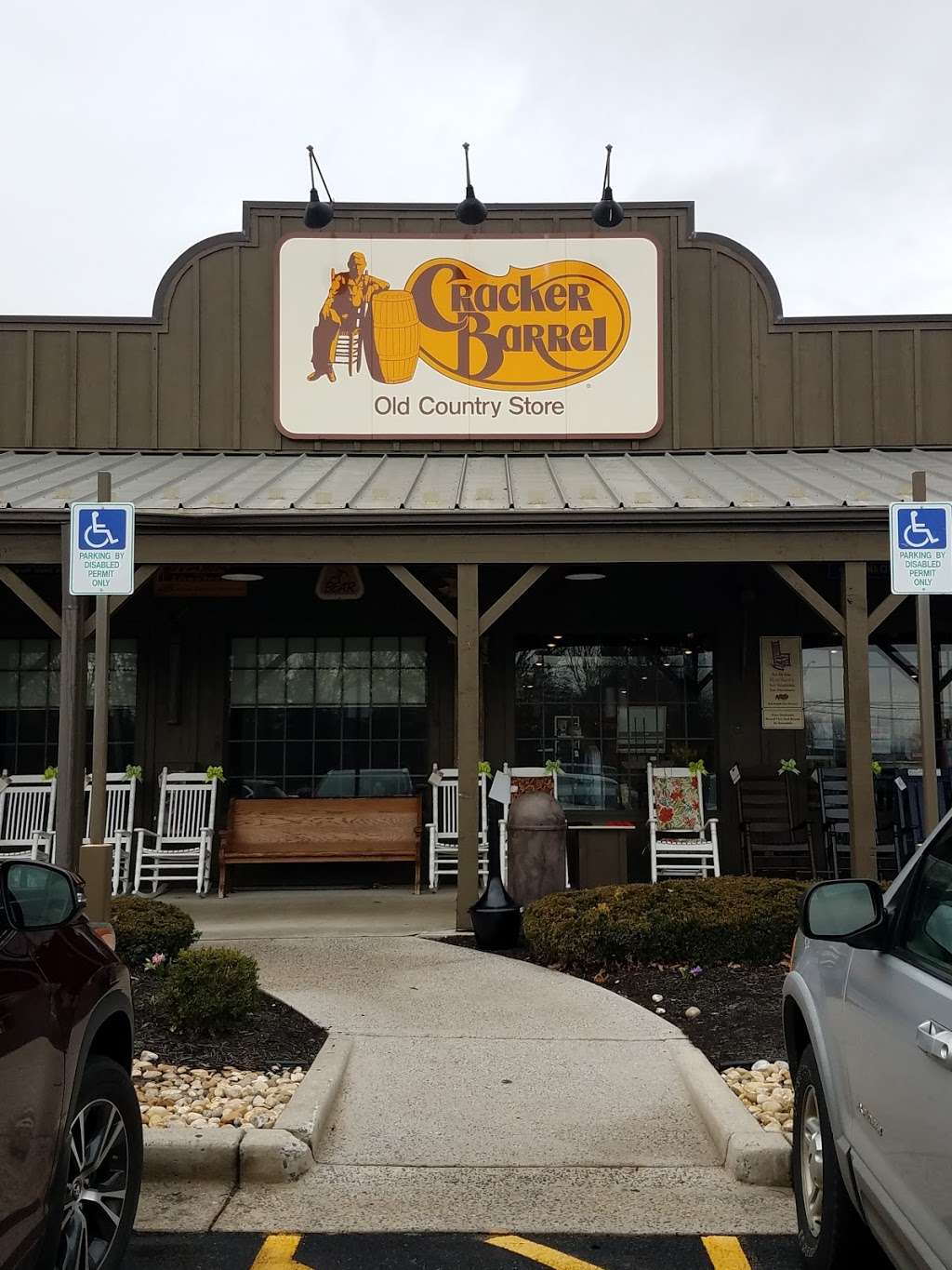 Cracker Barrel Old Country Store | 18214 Col Henry K Douglas Dr, Hagerstown, MD 21740 | Phone: (240) 420-0955