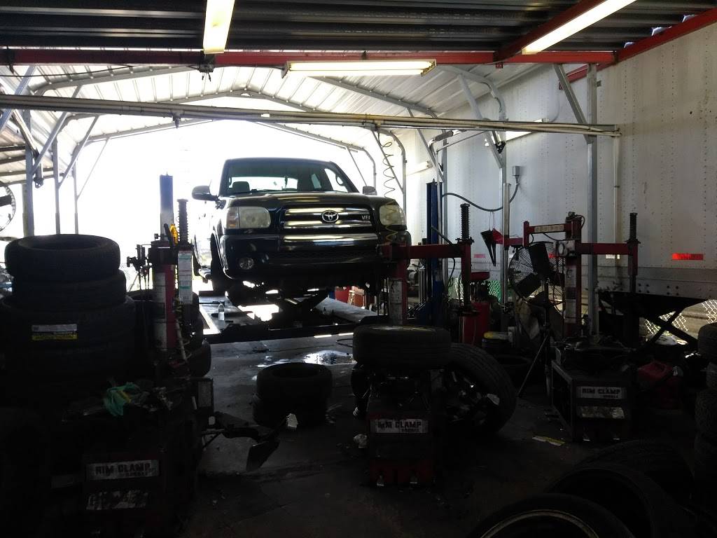 DBroche Tires | 5509 W Hillsborough Ave, Tampa, FL 33634, USA | Phone: (813) 389-9501