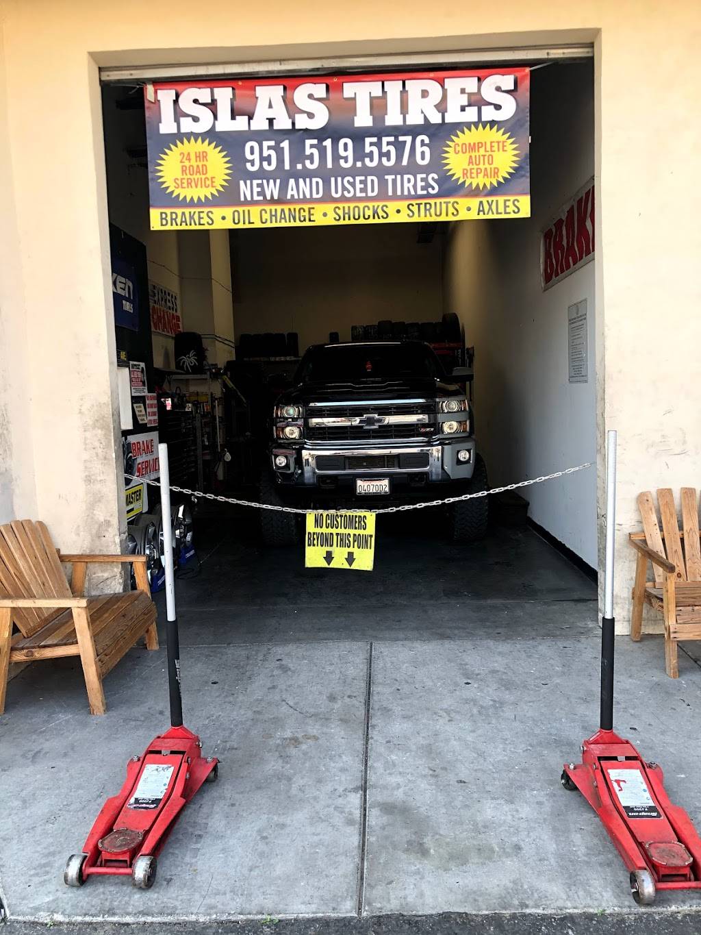 Islas tires 24/7 | 130 Walnut Ave st a-10, Perris, CA 92571, USA | Phone: (951) 519-5576