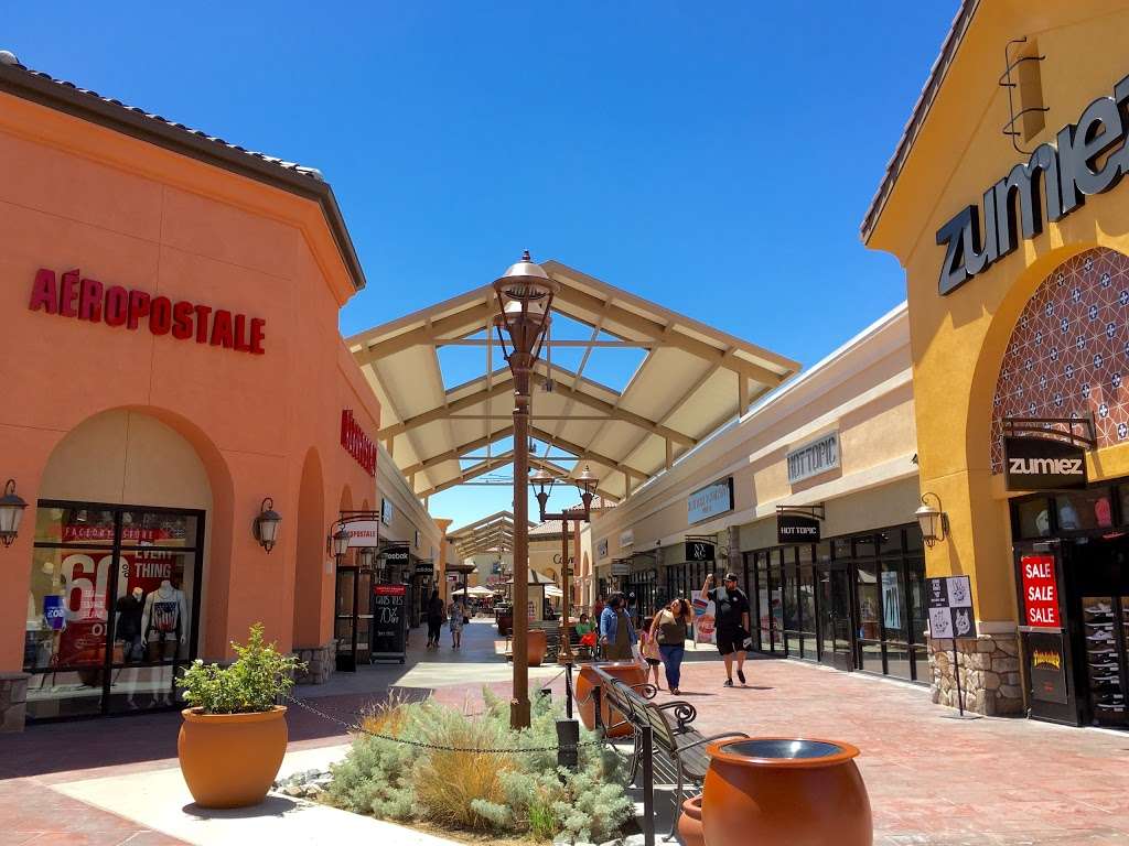 Outlets at Tejon | 5701 Outlets at Tejon Pkwy #170, Arvin, CA 93203, USA | Phone: (661) 858-2155