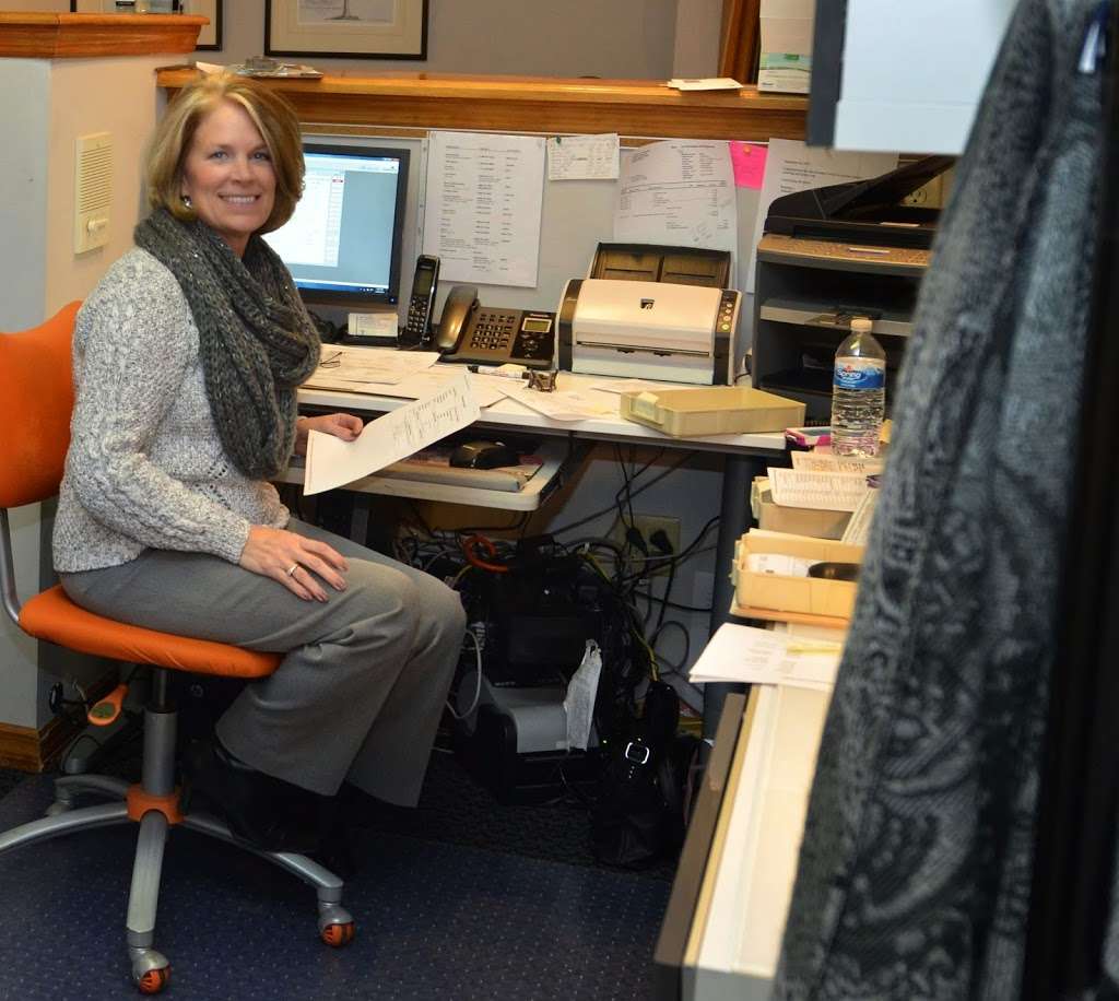 Dr. Harry J. Landrum, OD | 10 Baker Blvd, Mullica Hill, NJ 08062, USA | Phone: (856) 223-9100