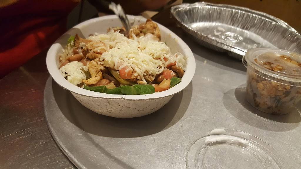 Chipotle Mexican Grill | 1759 Montgomery Hwy, Hoover, AL 35244, USA | Phone: (205) 982-4833