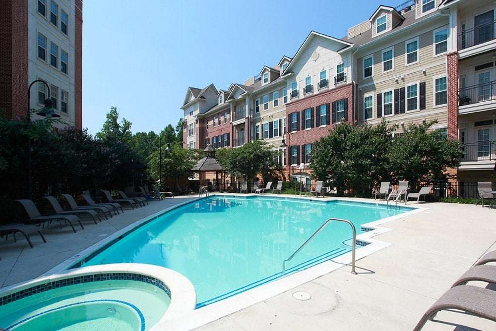 Inigos Crossing | 5405 Tuckerman Ln, North Bethesda, MD 20852, USA | Phone: (301) 897-3737