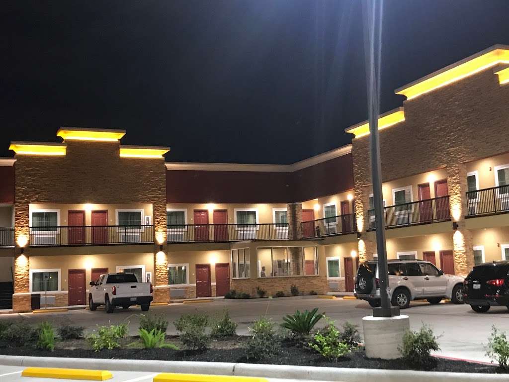 Econo Lodge Inn and Suites Houston Willowbrook | 19029 Tomball Pkwy, Houston, TX 77070 | Phone: (832) 688-9891