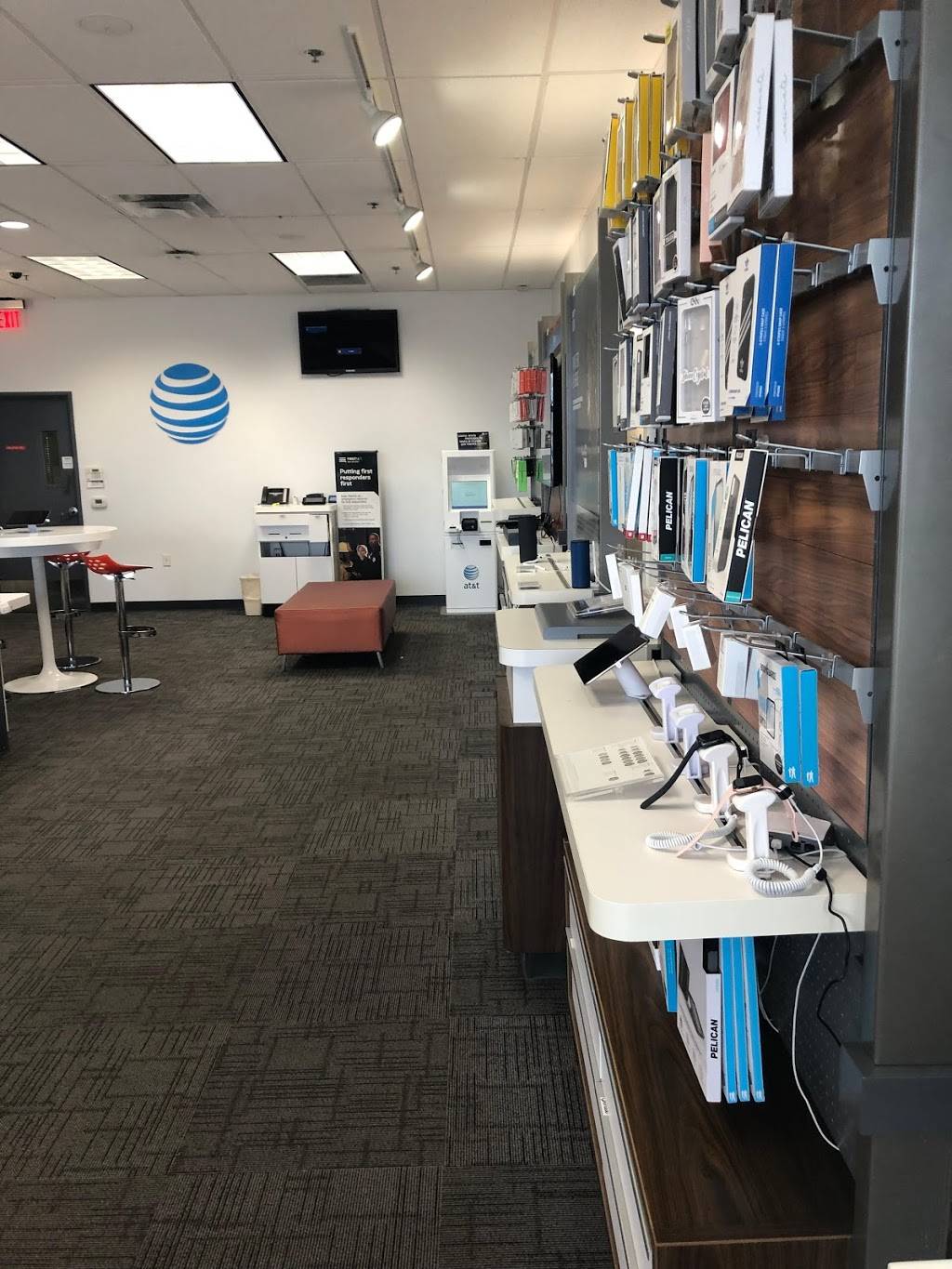 AT&T Store | 4500 7th St Ste. 100, Bay City, TX 77414 | Phone: (979) 244-2001
