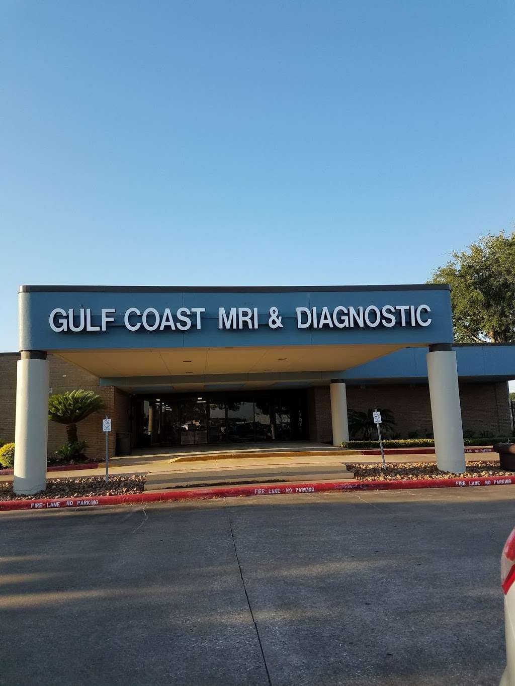 Gulf Coast MRI and Diagnostic | 830 Gemini Ave, Houston, TX 77058, USA | Phone: (281) 488-7226