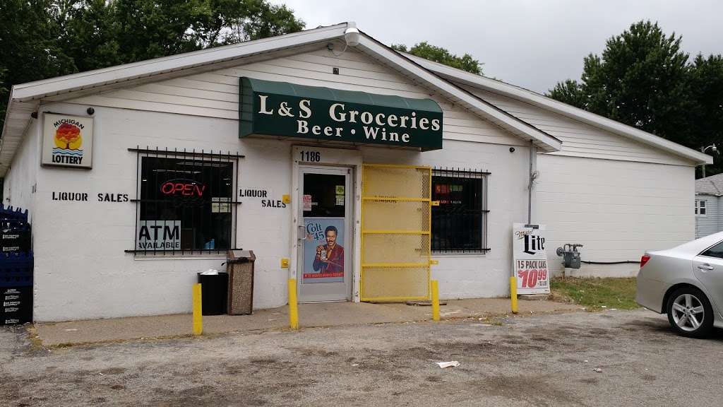 L & S Grocery Store | 1186 Paw Paw Ave, Benton Harbor, MI 49022, USA | Phone: (269) 927-3449