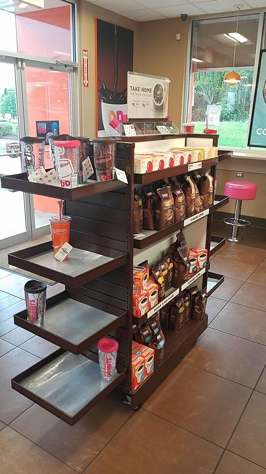Dunkin Donuts | 3200 Sand Lake Rd, Lindenhurst, IL 60046, USA | Phone: (224) 643-7549