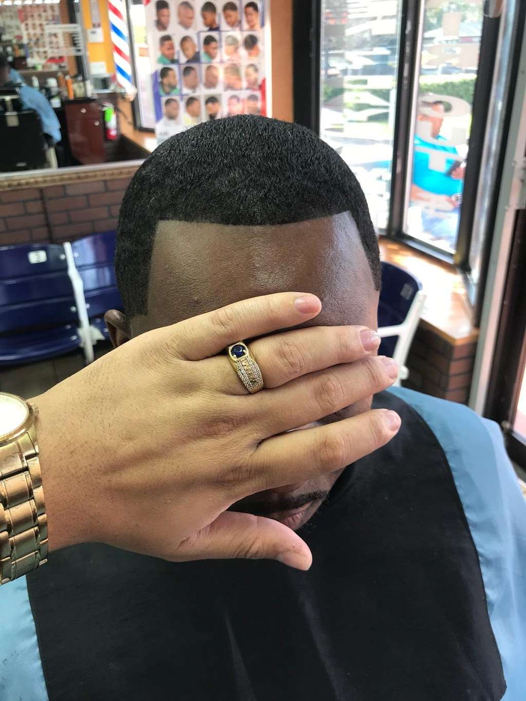 Twins Barbershop #1 | 837 S Orange Blossom Trail, Apopka, FL 32703 | Phone: (407) 703-8620