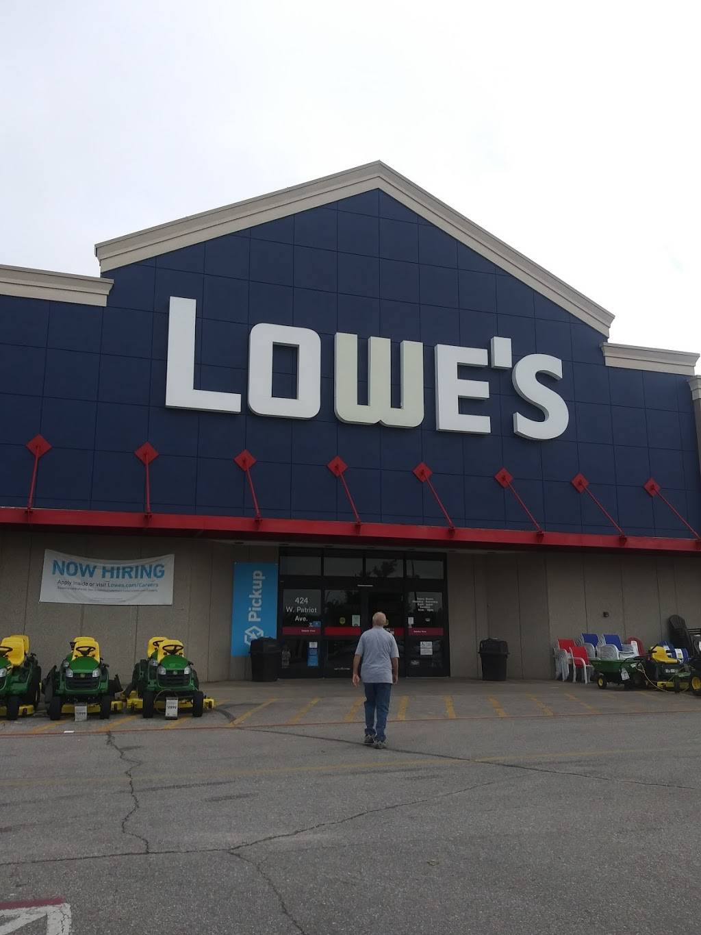 Lowes Garden Center | 424 W Patriot Ave, Derby, KS 67037, USA | Phone: (316) 206-0000