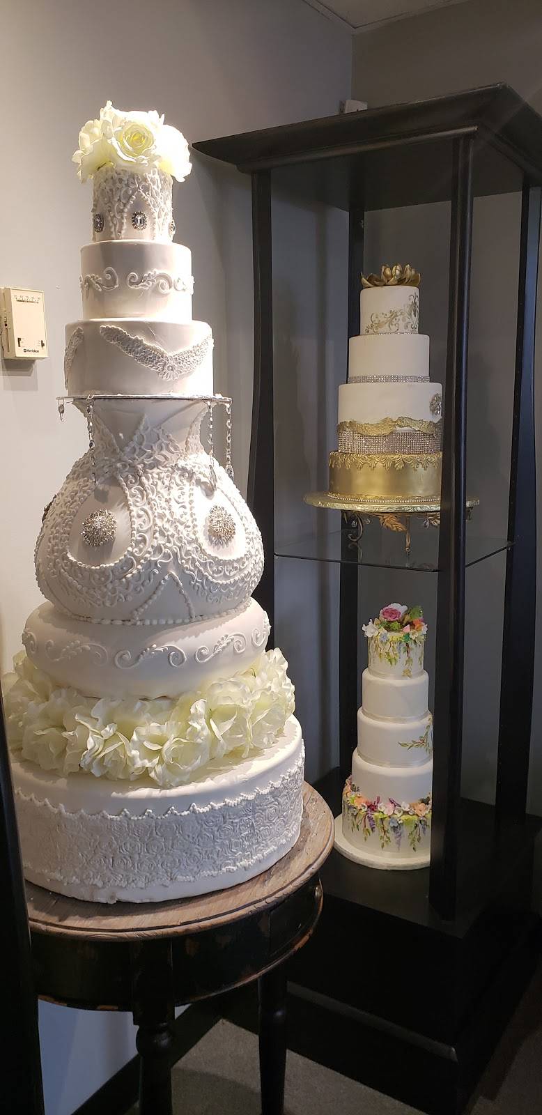 Perfect Wedding Cake | 869 Pickens Industrial Dr N E #3, Marietta, GA 30062, USA | Phone: (770) 971-1700