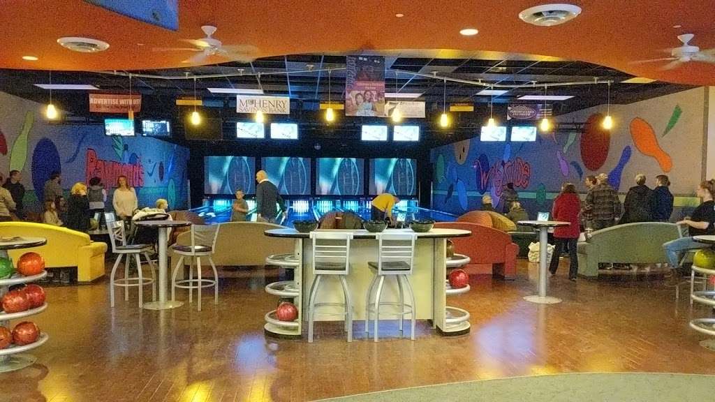 Raymonds Bowl & Entertainment Center | 3960 N Johnsburg Rd, Johnsburg, IL 60051 | Phone: (815) 385-1475