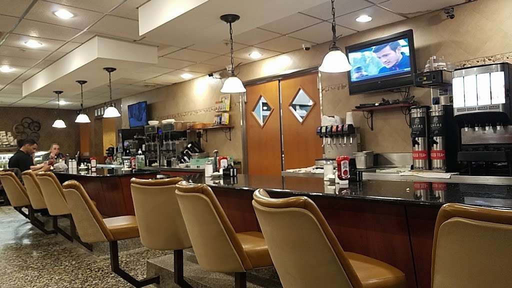 Golden Dawn Diner | 4387 US-130, Burlington, NJ 08016, USA | Phone: (609) 877-2236