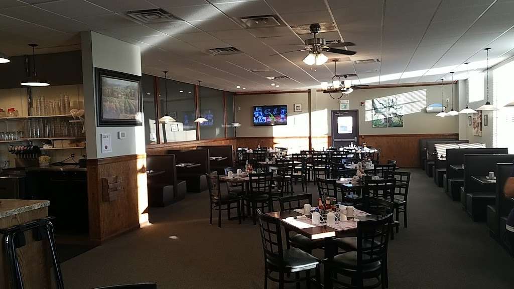 Royal Oak Family Restaurant | 1400 St Gaspar Dr, Rensselaer, IN 47978, USA | Phone: (219) 964-0077