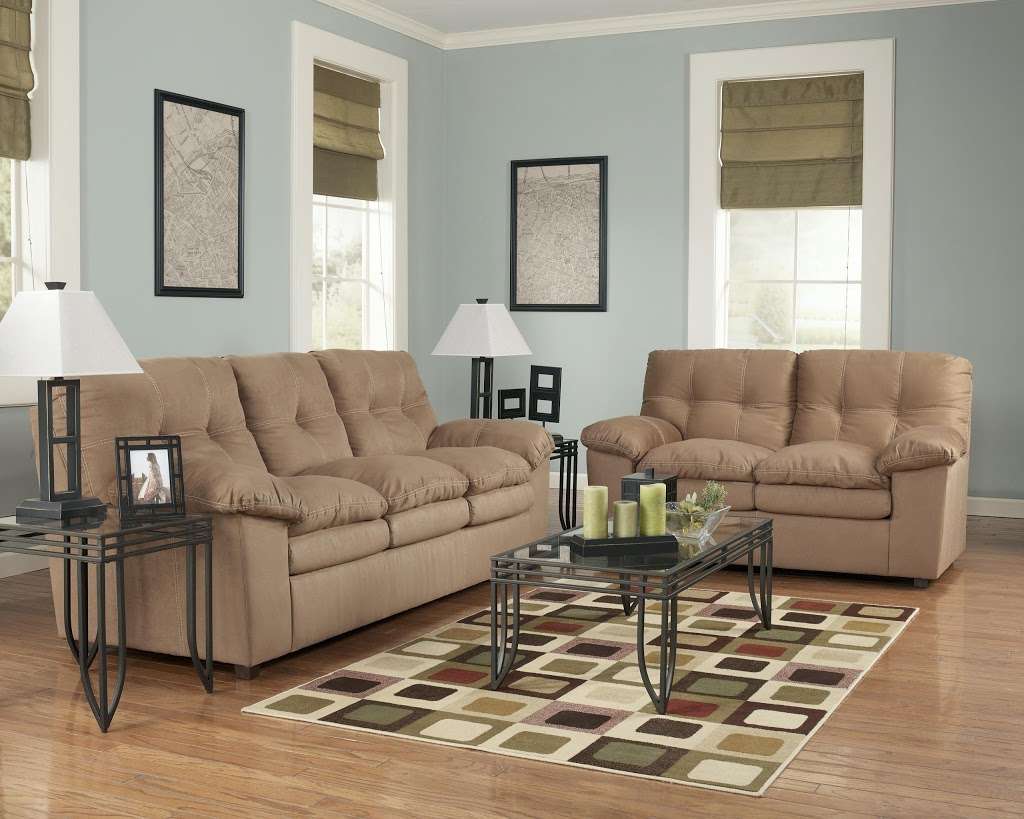 Furniture plus outlet & Clearance | 333 Naamans Rd #40, Claymont, DE 19703, USA | Phone: (302) 746-7823