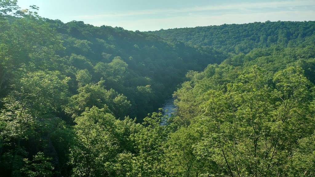 Ralph Stover/High Rocks Vista Parking Area | Pipersville, PA 18947, USA