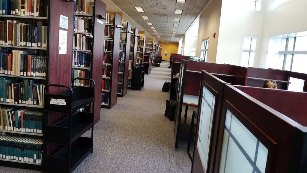 FIU Green Library | 1725-1719, US-41, Miami, FL 33174 | Phone: (305) 348-2454