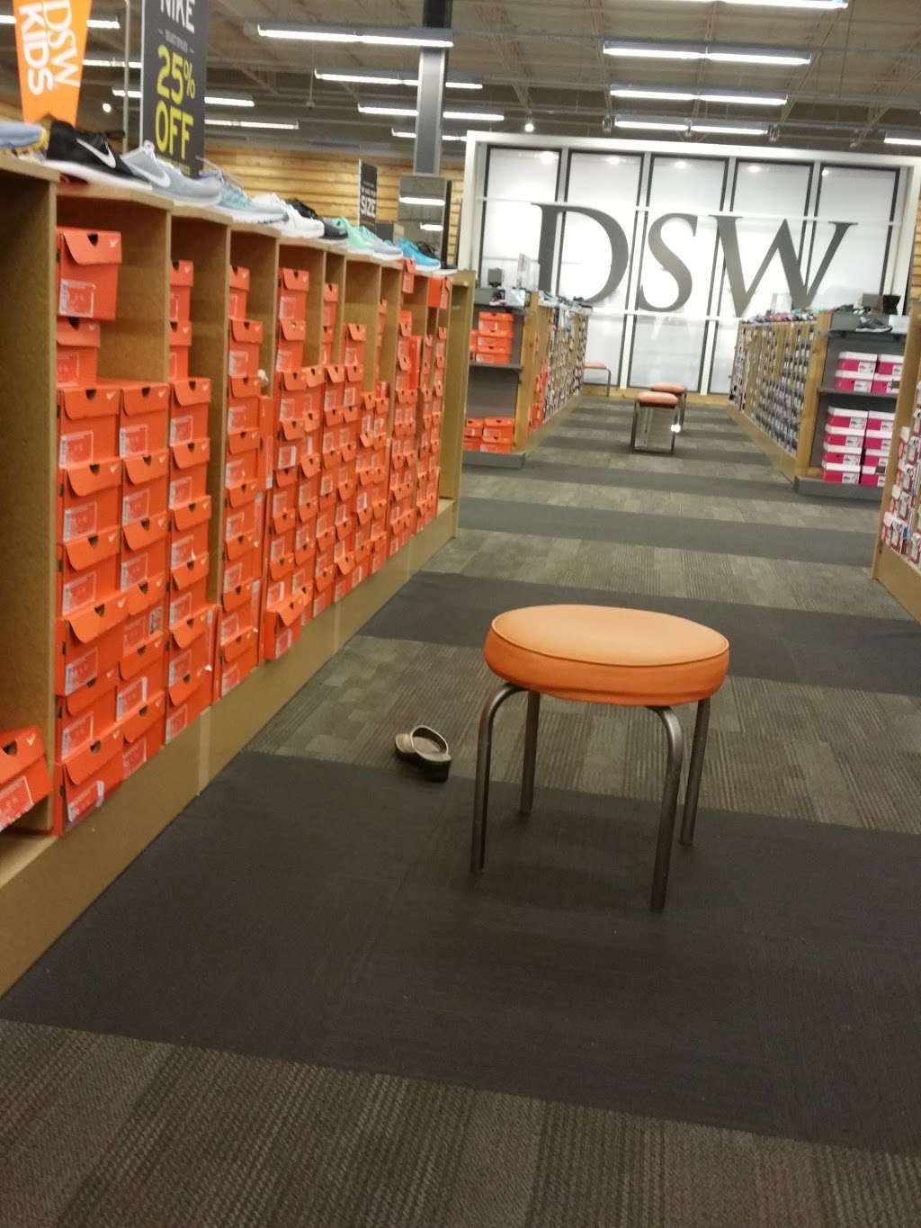 DSW Designer Shoe Warehouse, 9551 South 