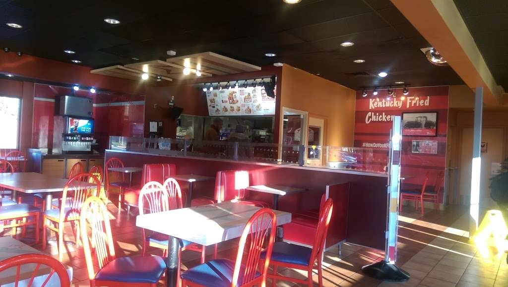 KFC | 6701 Martin Luther King Jr Hwy, Landover, MD 20785, USA | Phone: (301) 773-0100