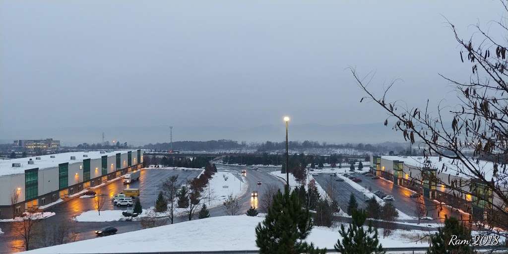 Lowe S Distribution Center 200 Centerpoint Blvd Pittston Pa 18640 Usa