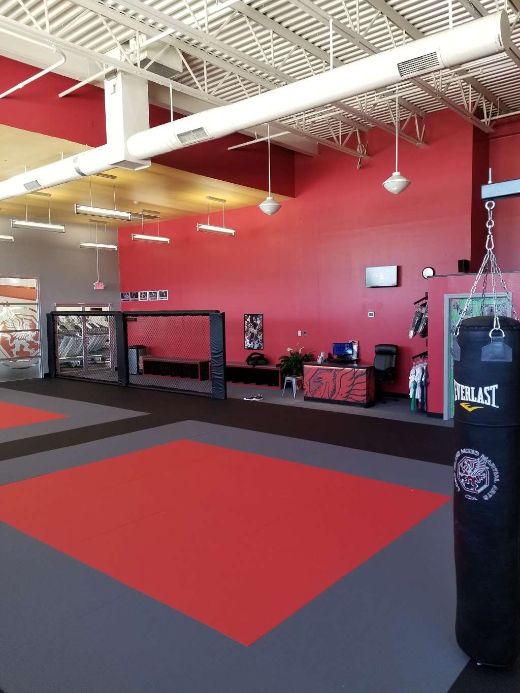 Long Island MMA Golds Gym | 181 Freeman Ave Unit 5, Islip, NY 11751, USA | Phone: (631) 592-8339