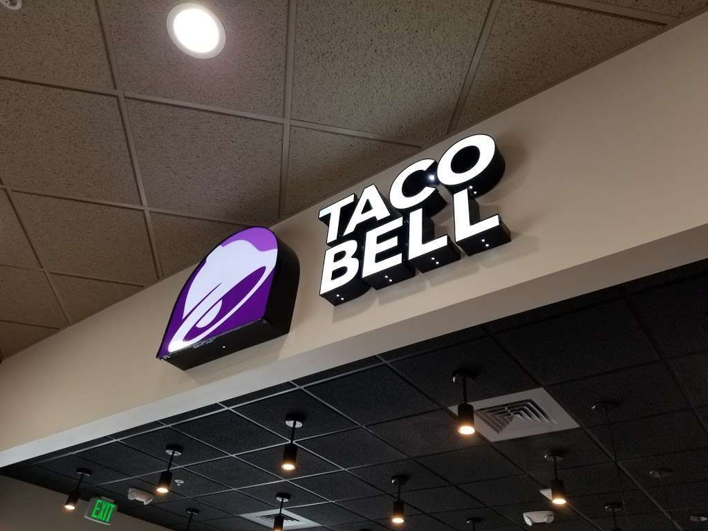 Taco Bell | Unnamed Road, Remington, IN 47977, USA