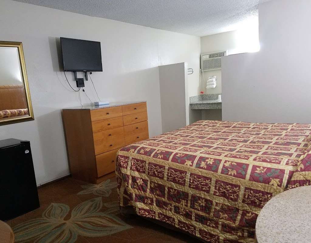 Valli Hi Motel | 655 W San Ysidro Blvd, San Ysidro, CA 92173, USA | Phone: (619) 428-2204